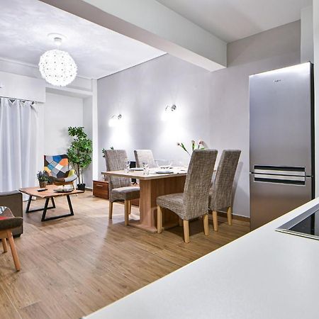 Serene N Modern Renovated Flat Athena Bagian luar foto