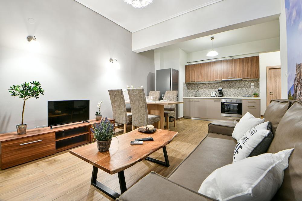 Serene N Modern Renovated Flat Athena Bagian luar foto