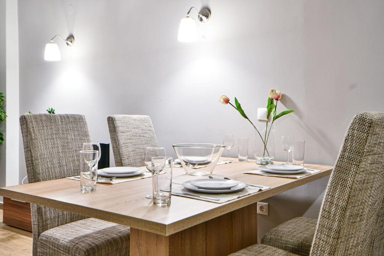Serene N Modern Renovated Flat Athena Bagian luar foto